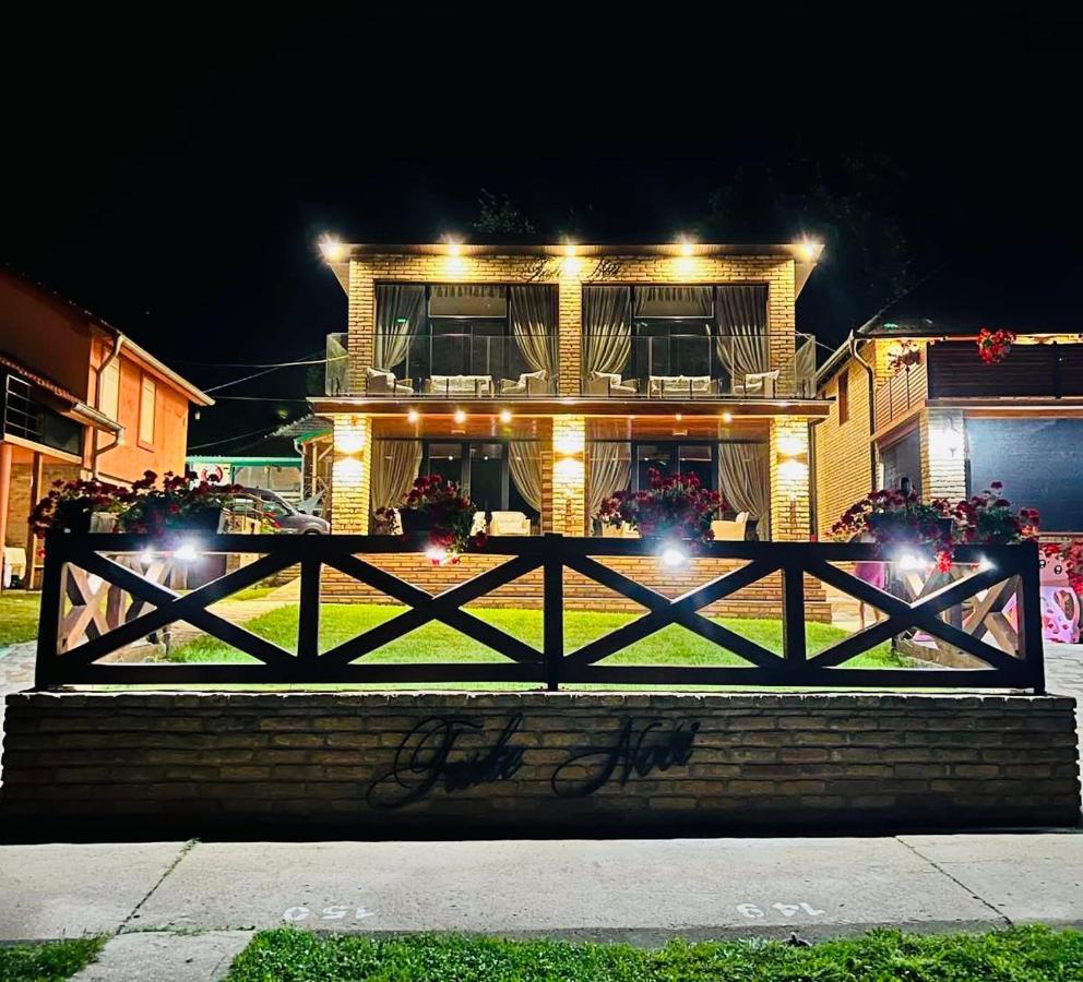 Apartmani Tiske Noci Becej Exterior photo